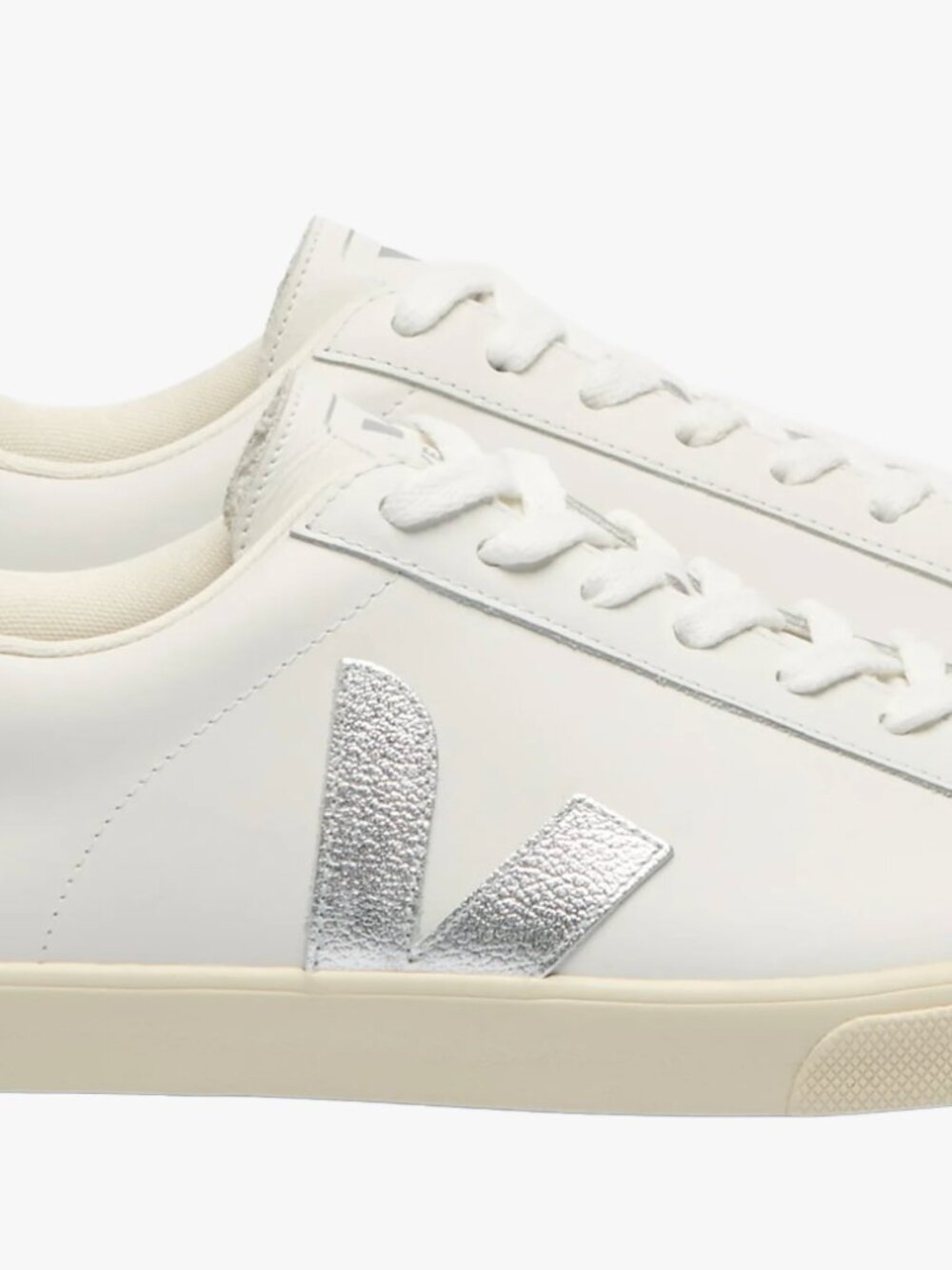 Veja Esplar Sneaker (Color: White Silver)
